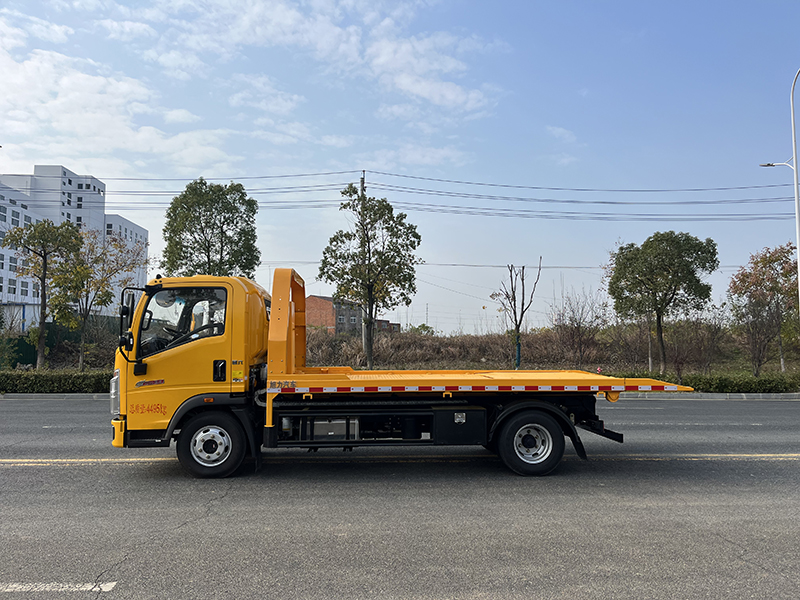 國六藍牌重汽豪沃全落地清障車（重載型）