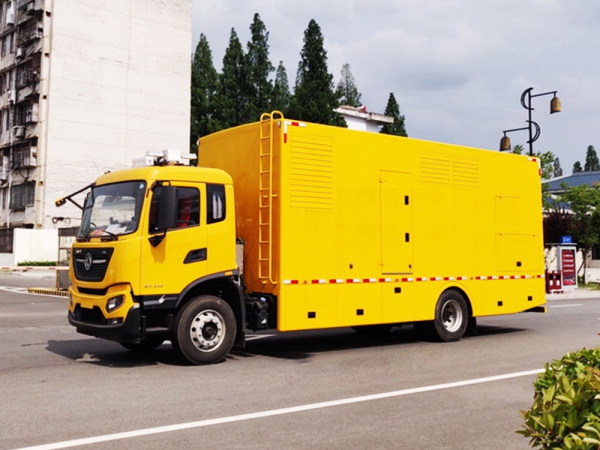 東風天錦排水救險車